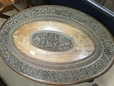 Lot 729 - AN EARLY 20TH CENTURY INDIAN OVAL CENTRE TABLE