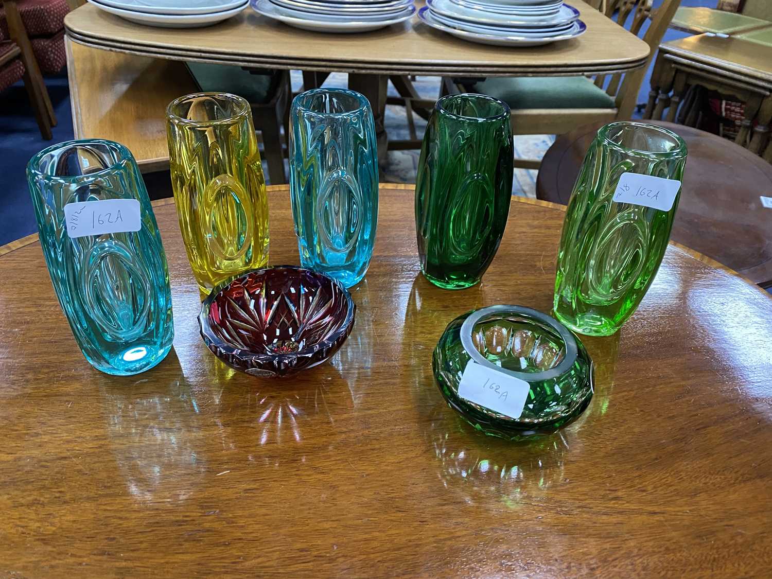 Lot 162 - A COLLECTION OF COLOURED GLASS WARE