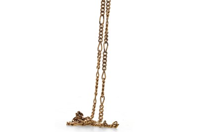 Lot 938 - A GOLD NECKLACE