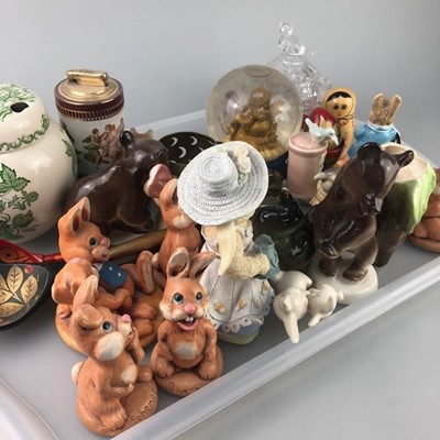 Lot 81 - A LOT OF ANIMAL CERAMICS AND OTHER ITEMS