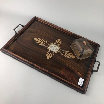 Lot 191 - AN EARLY 20TH CENTURY BOX, TRAY AND OTHER ITEMS