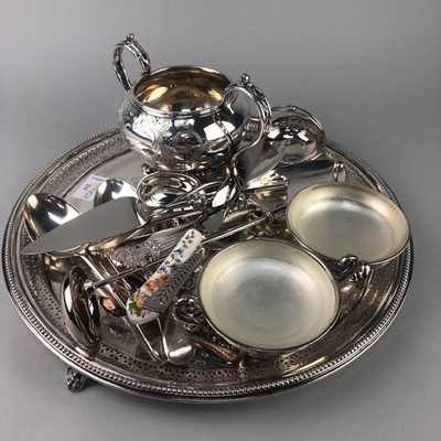 Lot 211 - A WALKER & HALL SILVER PLATED TRAY AND OTHER SILVER PLATED ITEMS