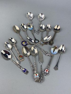 Lot 212 - A LOT OF SOUVENIR SPOONS INCLUDING SILVER EXAMPLES