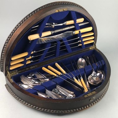 Lot 358 - AN OAK CANTEEN, LOOSE CUTLERY AND SILVER PLATE