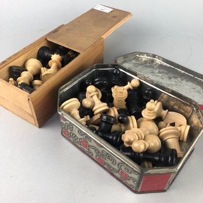 Lot 285 - A LOT OF TWO CHESS SETS