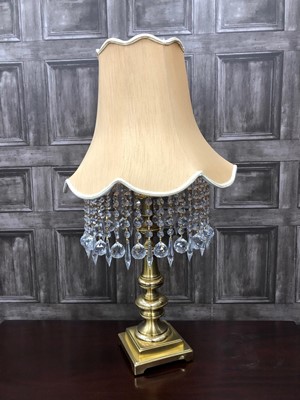 Lot 406 - A BRASS ELECTRIC TABLE LAMP