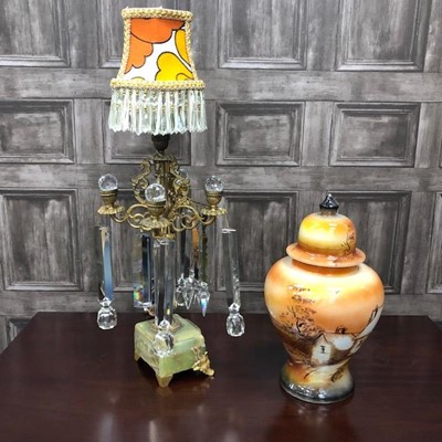 Lot 424 - A BRASS AND ONYX ELECTRIC LAMP AND A CERAMIC LIDDED VASE