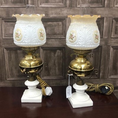 Lot 410 - A PAIR OF BRASS ELECTRIC TABLE LAMPS