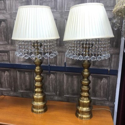 Lot 362 - A PAIR OF BRASS ELECTRIC TABLE LAMPS