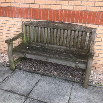 Lot 488 - A MODERN GARDEN BENCH