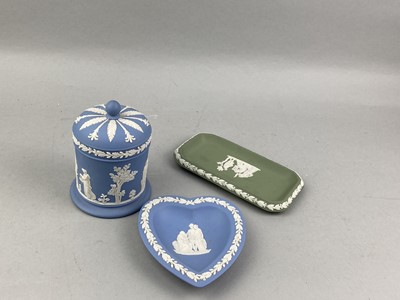 Lot 37 - A ROYAL CROWN DERBY CUP, SAUCER AND DISH ALONG WITH WEDGWOOD CERAMICS