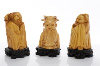 Lot 861 - THREE EARLY 20TH CENTURY CHINESE IVORY...
