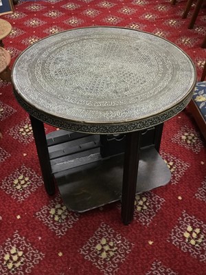 Lot 151 - A BRASS TOPPED OCCASIONAL TABLE