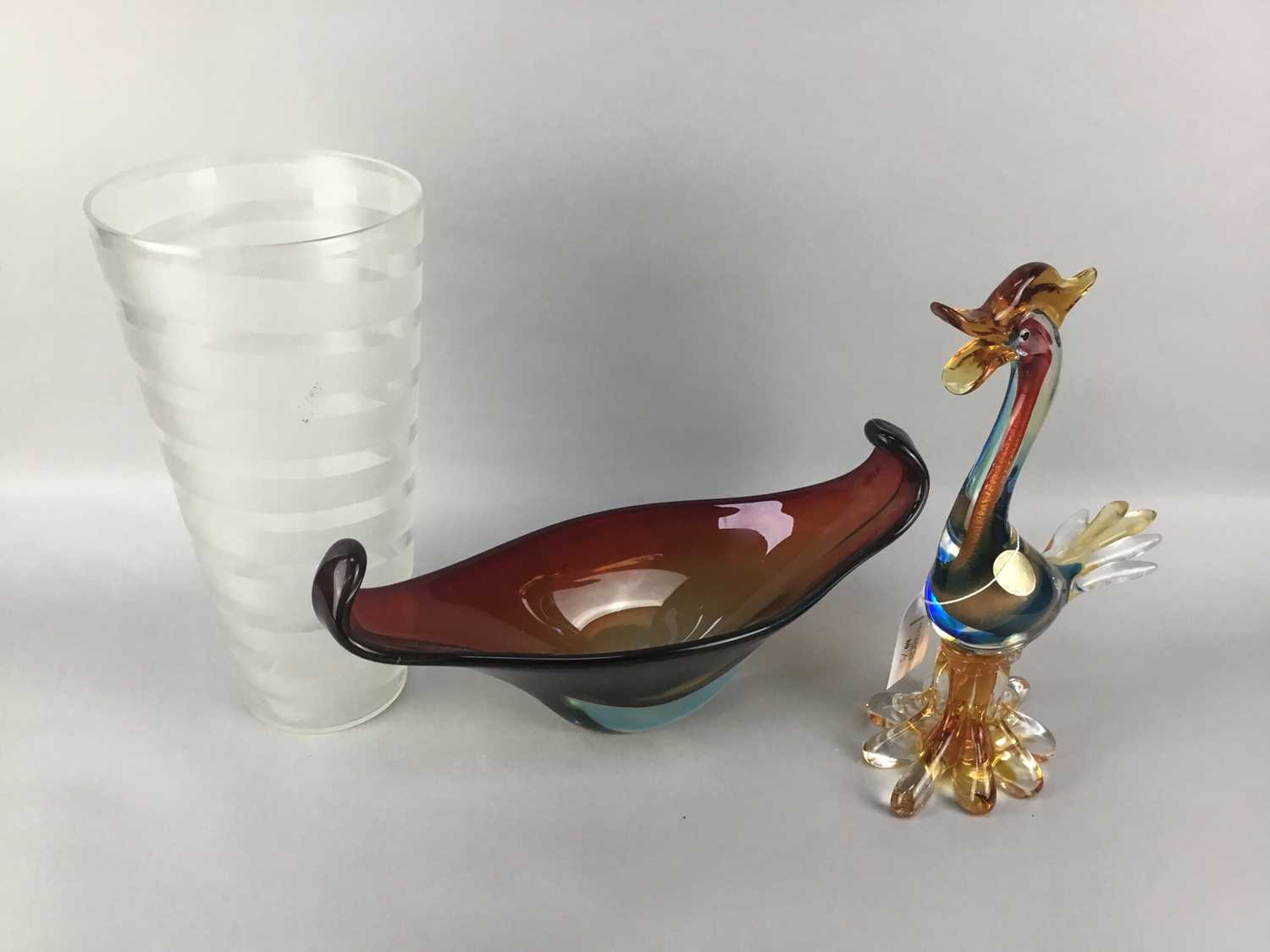 Lot 80 - A MURANO GLASS BIRD, A VASE AND DISH