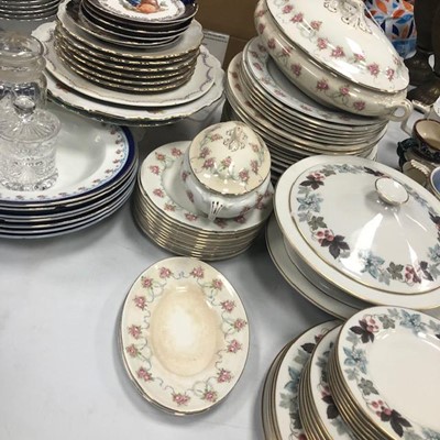 Lot 113 - A LATE 19TH CENTURY PART DINNER SERVICE AND OTHER CERAMICS - NIL VALUE