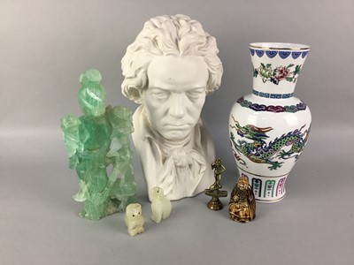 Lot 232 - A LOT OF CERAMICS AND OTHER OBJECTS