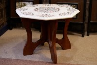 Lot 892 - EARLY 20TH CENTURY INDIAN MARBLE INLAID TABLE...