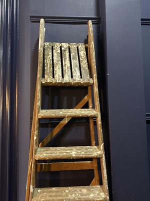 Lot 305 - A SET OF WOODEN STEPLADDERS