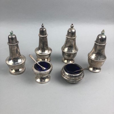 Lot 316 - AN EDINBURGH CRYSTAL TANKARD AND OTHER ITEMS