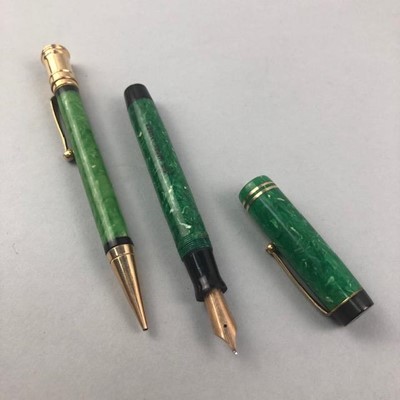 Lot 337 - SIR HARRY LAUDER INTEREST - PHOTOGRAPH, NOTES, PARKER FOUNTAIN PEN AND PARKER PROPELLING PENCIL