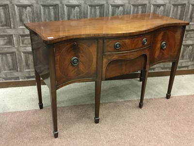 Lot 246 - A MAHOGANY DINING ROOM SUITE