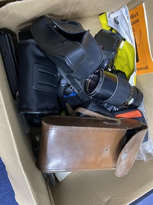 Lot 373 - A FUJICA STX-1 SLR CAMERA AND OTHERS