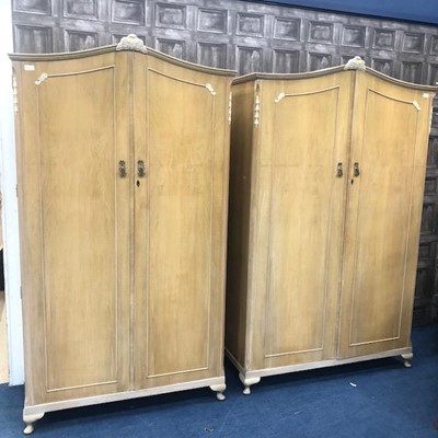 Lot 262 - A BLEACHED WALNUT BEDROOM SUITE
