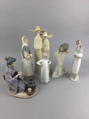 Lot 305 - A LLADRO FIGURE OF A FEMALE HOLDING A LAMB AND 5 OTHER FIGURES