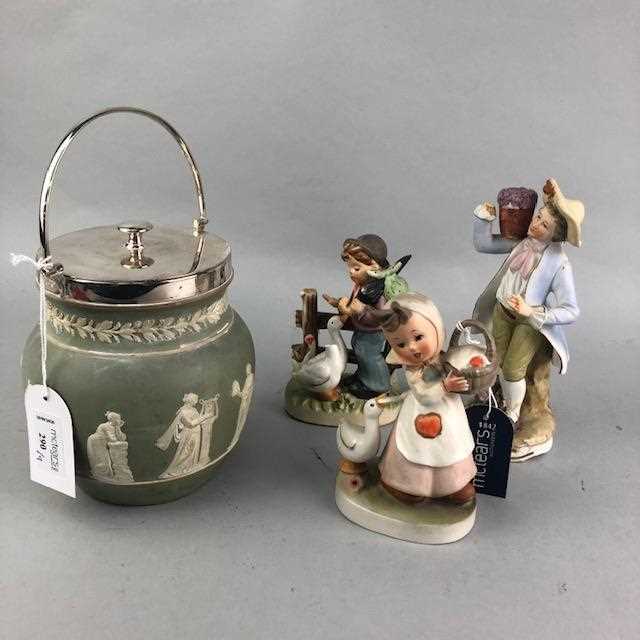 Lot 209 - A CARLTON WARE BISCUIT BARREL, MASONS GINGER JAR AND OTHER CERAMICS