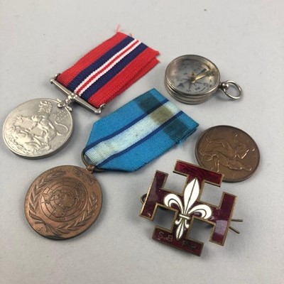 Lot 246 - A LOT OF WWII SERVICE MEDALS