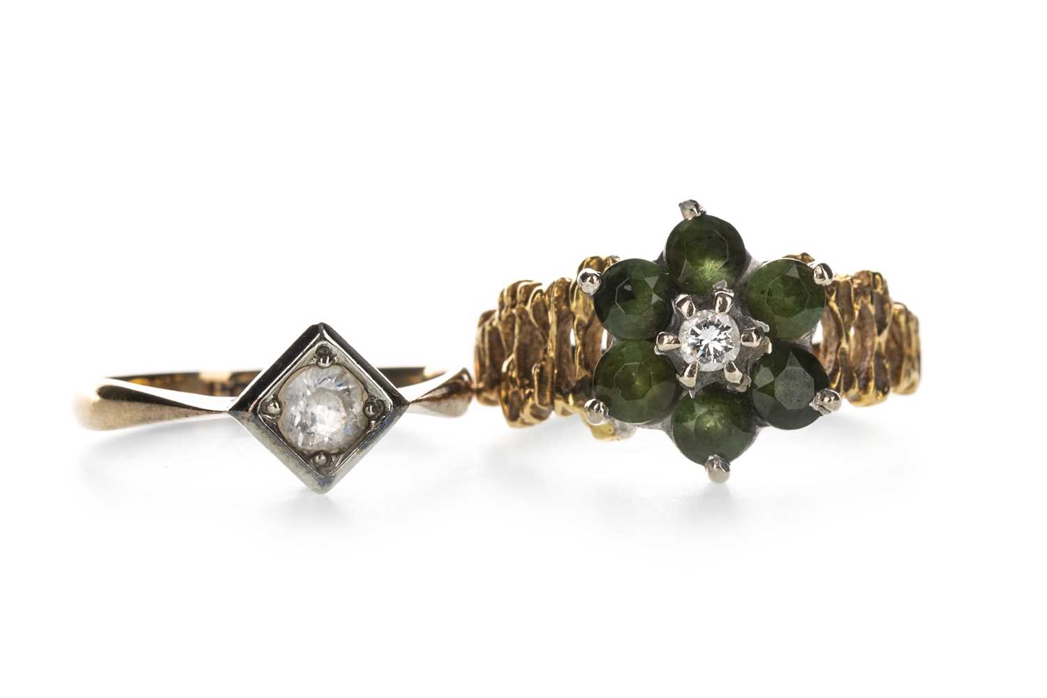 Lot 1327 - A GREEN GEM SET AND DIAMOND CLUSTER RING AND A GEM SET RING