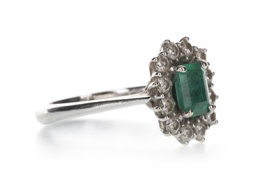 Lot 1350 - AN EMERALD AND DIAMOND CLUSTER RING BY MIRCO VISCONTI