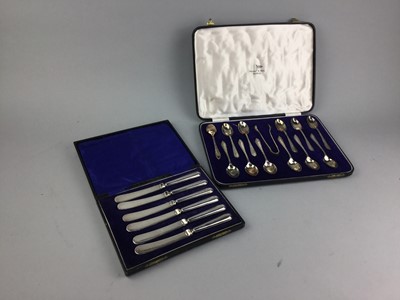 Lot 178 - A SET OF TWELVE SILVER COFFEE SPOONS AND TONGS