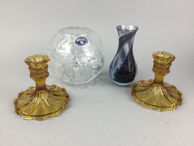 Lot 412 - A CAITHNESS VASE, EDINBURGH CRYSTAL BOWL AND OTHER GLASS WARE