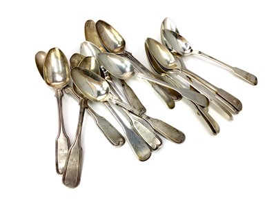 Lot 514 - A SET OF ELEVEN SCOTTISH PROVINCIAL SILVER TEASPOONS AND OTHERS