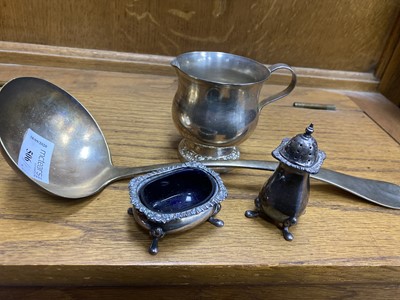 Lot 506 - A MAPPIN & WEBB SILVER PLATED LADLE AND OTHER SILVER PLATED ITEMS