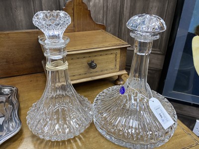 Lot 586 - A ROYAL DOULTON CRYSTAL DECANTER, TWO OTHER DECANTERS AND A CRYSTAL VASE