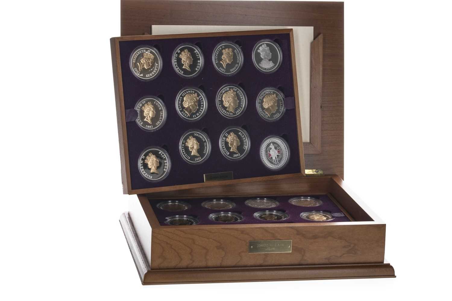 Lot 40 - THE QUEEN ELIZABETH II (1952 - PRESENT) GOLDEN JUBILEE COLLECTION SILVER COIN SET