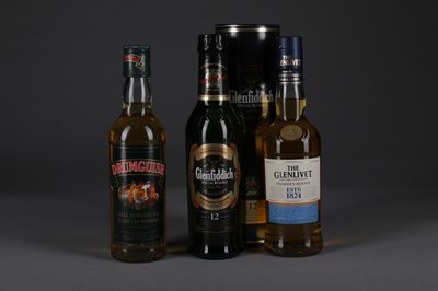 Lot 1503 - HALF BOTTLES OF GLENFIDDICH AGED 12 YEARS, GLENLIVET FOUNDER'S RESERVE AND DRUMGUISH