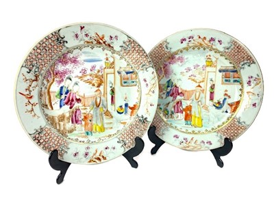 Lot 756 - A PAIR OF LATE 19TH CENTURY CHINESE PORCELAIN CIRCULAR PLATES