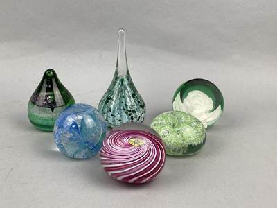 Lot 75 - A COLLECTION OF CAITHNESS AND OTHER GLASS PAPERWEIGHTS