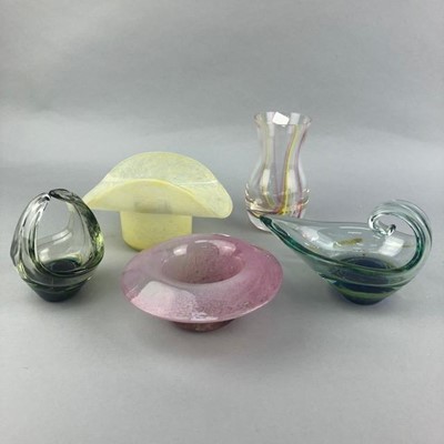 Lot 82 - A LOT OF CAITHNESS AND OTHER ART GLASS