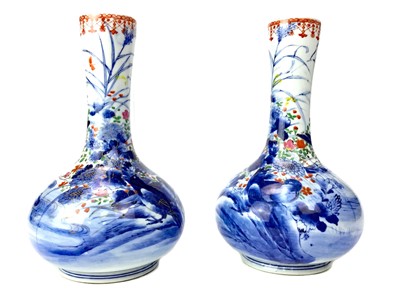 Lot 856 - A PAIR OF EARLY 20TH CENTURY JAPANESE VASES