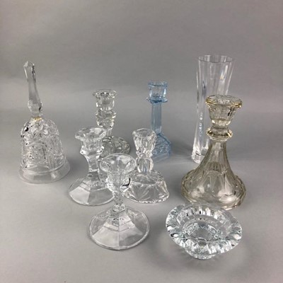 Lot 97 - A PAIR OF VILLEROY & BOCH CANDLESTICKS AND OTHER GLASS AND CRYSTALWARE