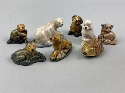 Lot 284 - A LOT OF WADE WHIMSIES