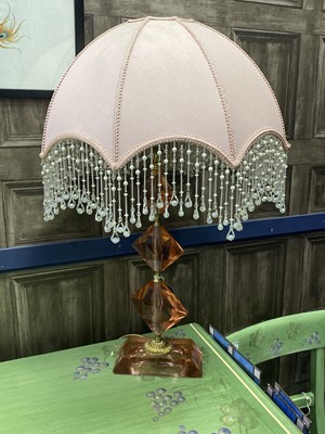 Lot 293 - AN ART DECO STYLE TABLE LAMP ALONG WITH FOUR MIRRORS