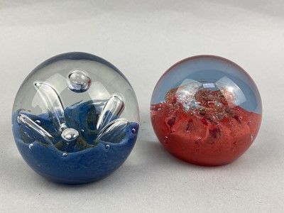 Lot 328 - A LOT OF CAITHNESS AND OTHER PAPERWEIGHTS