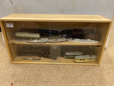 Lot 1722 - A COLLECTION OF RAILWAY MODELS AND WATERLINE MODEL SHIPS
