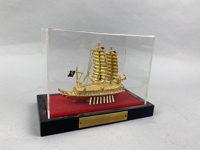 Lot 352 - A LOT OF VARIOUS MODEL SHIPS