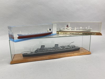 Lot 352 - A LOT OF VARIOUS MODEL SHIPS